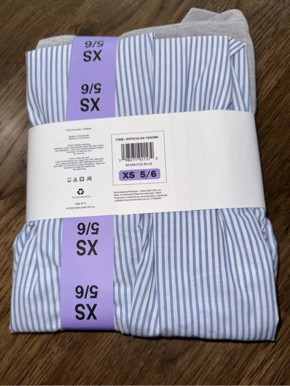 Calvin Klein NWT Size XS 5/6 3 Piece gray Top Light Blue Striped Pajama Set-001*